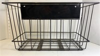 Black wire metal storage basket can hang on wall