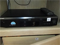Sony DVP-S330 CD/DVD Player