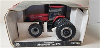 Case IH Magnum MX270, NIB, Ertl, 2000