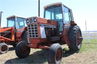 1976 IH 986 Tractor #9831