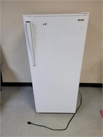 Danby fridge with freezer