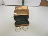 Antique Eyeglasses Missing Ear Pieces Has Case &