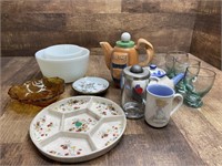 Pyrex Hamilton Beach Mixer Bowls, Teapots, and