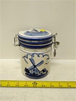 Holland canister jar 5'' high