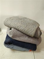 3 moving blankets good condition