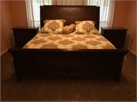 Cindy Crawford: King Size Bed w/Linens