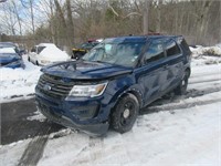 16 Ford Explorer  Subn BL 6 cyl  4X4; Started