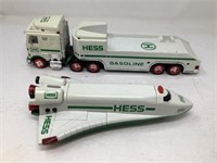 1999 Hess Tractor Trailer & Hess Challenger Space
