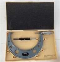 Mitutoyo 5-6” micrometer w/ case Complete Clean