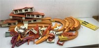 * Large lot of Hot Wheels track and accessories