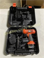 BLACK & DECKER DRILL WITH CHARGER