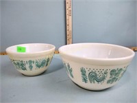 Pyrex bowls (2)