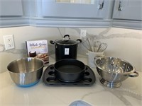 12PC ASSORTED KITCHEN ACCESS