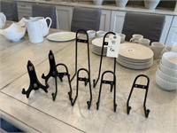 8PC PLATE STANDS