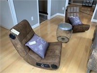 GAMING CHAIRS W/ PILLOWS