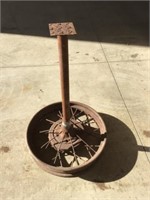 Pedestal On Wire Wheel