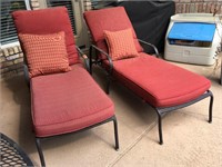 Outdoor Lounge Chairs (2)