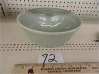 Vintage pottery mixing bowl-hairline crack-7.5"