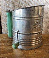 Flour Sifter Green Handle