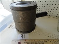 Vintage 5 cup Duplex sifter w/wood handle