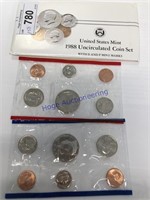 1988 US MINT UNCIRCULATED COIN SET W/ D AND P MARK