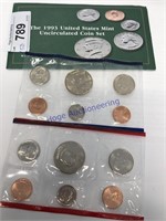 1993 US MINT UNCIRCULATED COIN SET W/ D AND P MARK