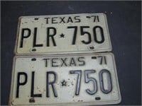 Pair 1971 Texas License Plates