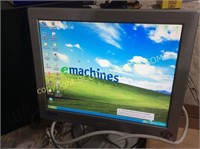 Emachine windows XP computer, monitor, key b
