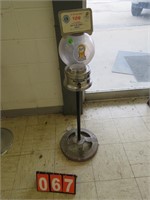 FORD1 CENT GUMBALL MACHINE NO KEY,