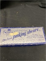 Deluxe pinking shears new in the box
