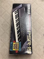 Nice Yamaha Portatone Keyboard