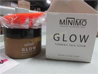 Minimo Glow tumeric face scrub