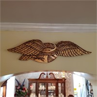 Vintage Chip carved gold gilt wooden eagle