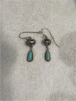 BEAUTIFUL PETITE STERLING SILVER AND TURQUOISE