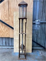 Original 5 gallon manual pump, good glass as is