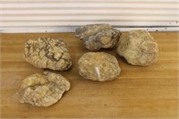 Lot of 5 geodes