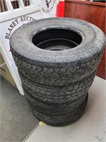 265/70 r17 Open Country TOYO tires