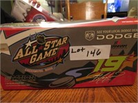 #19 Dodge Dealers/NHL All-Star Game 04 Intrepid