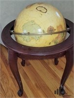 Free Floating Globe by Replogle Globes Inc.