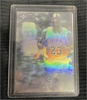 MICHAEL JORDAN HOLOGRAPHIC CARD GRADED NM 8