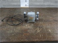 SMALL BENCH GRINDER MODEL 118C
