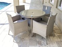 5PC WICKER PATIO TABLE W/CHAIRS