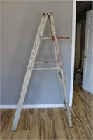 6-Foot Aluminum Ladder