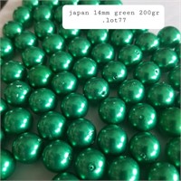 VTG JAPAN, 2 Holes Green Pearls  200gr.