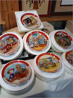 7 campbells soup plates