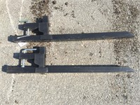 Set of (2) New Clamp-On Bucket Mount Pallet Forks