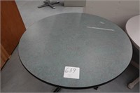 TABLE, 42\" ROUND