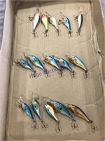 BOX W/ FISHING LURES W/ HOOKS