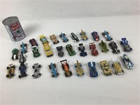30 véhicules miniatures variés
