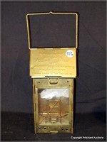 The Stonebridge Automatic Folding Lantern